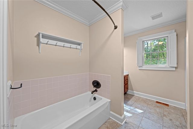 4312 Cobblestone Drive, Copley, OH 44321