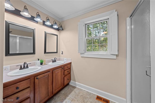 4312 Cobblestone Drive, Copley, OH 44321