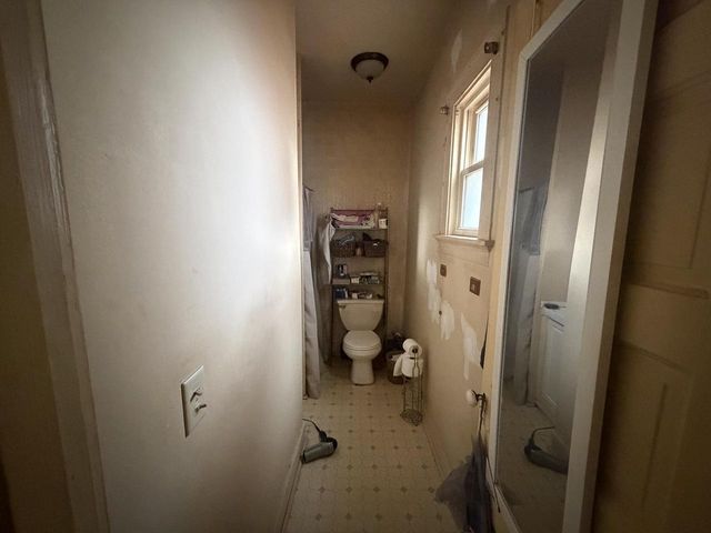 1028 S 61st STREET, West Allis, WI 53214