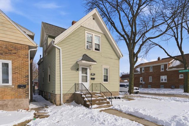 1028 S 61st STREET, West Allis, WI 53214