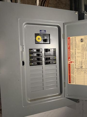 1028 S 61st STREET, West Allis, WI 53214