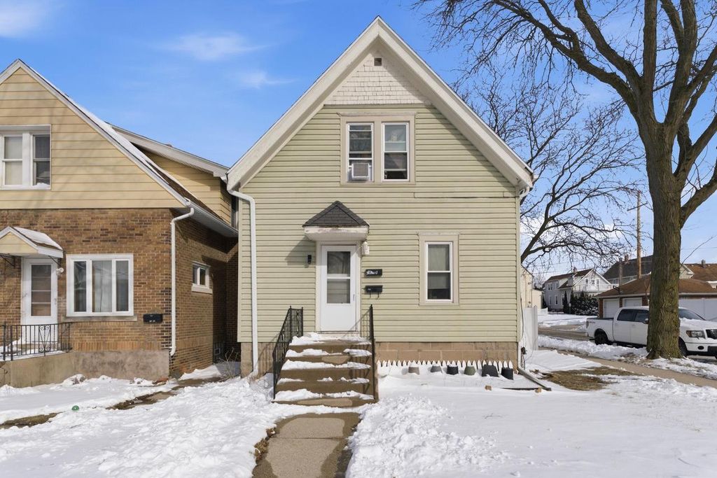 1028 S 61st STREET, West Allis, WI 53214