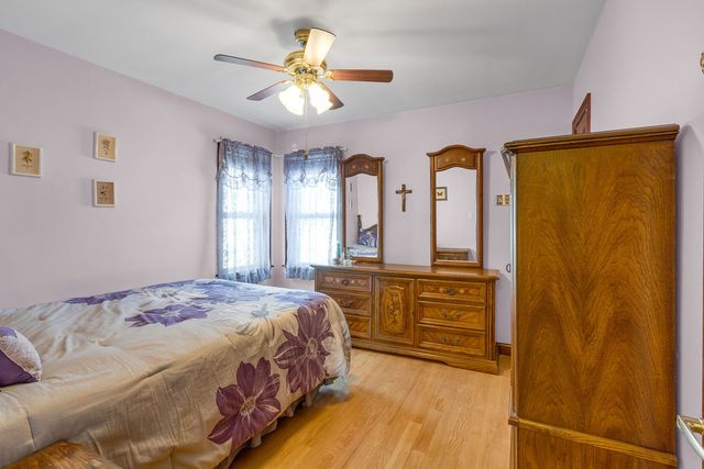 2913 Sarah Street, Franklin Park, IL 60131