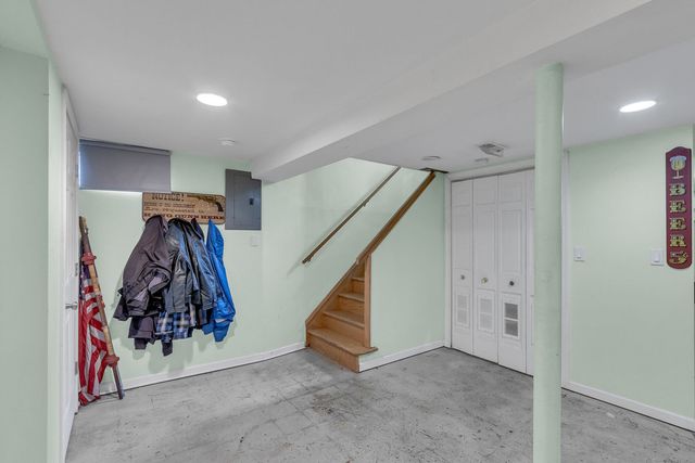 2913 Sarah Street, Franklin Park, IL 60131