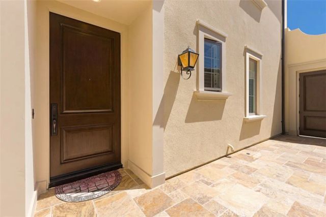 67 Stetson, Irvine, CA 92602