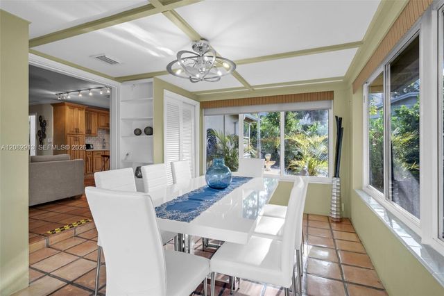100 NE 26th Drive 100, Wilton Manors, FL 33334