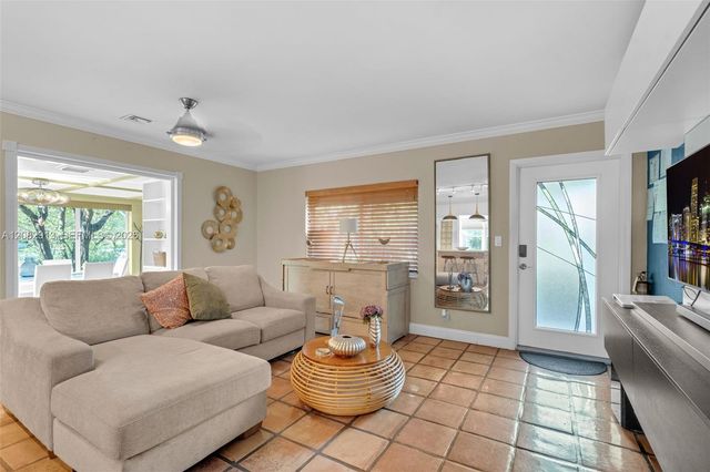 100 NE 26th Drive 100, Wilton Manors, FL 33334