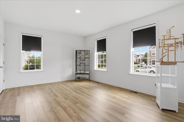 125 PAYNE ST, Charles Town, WV 25414