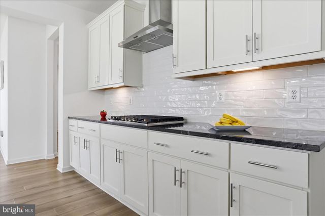 125 PAYNE ST, Charles Town, WV 25414