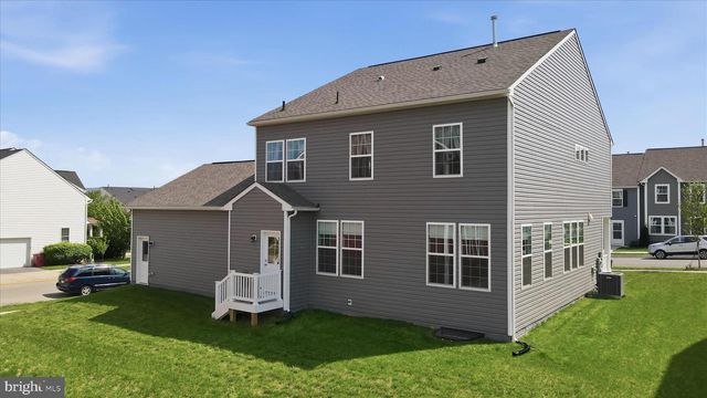 125 PAYNE ST, Charles Town, WV 25414