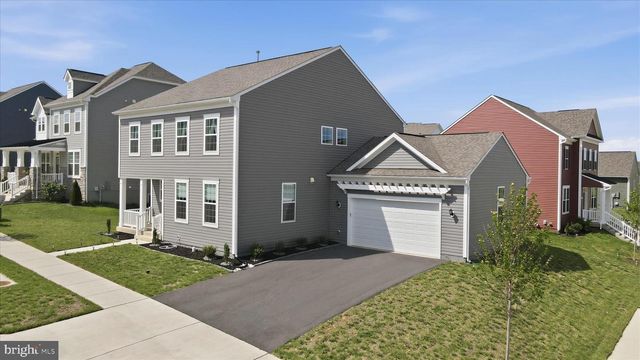 125 PAYNE ST, Charles Town, WV 25414