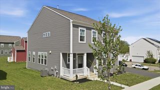 125 PAYNE ST, Charles Town, WV 25414