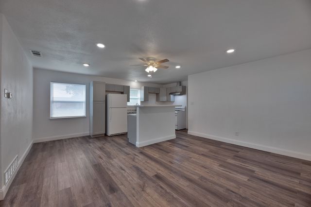 1333 East Park Drive, Mesquite, TX 75149