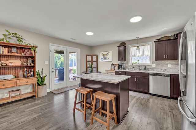 218 Ardell Dr, Clarksville, TN 37040