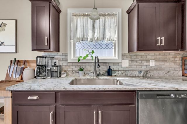 218 Ardell Dr, Clarksville, TN 37040