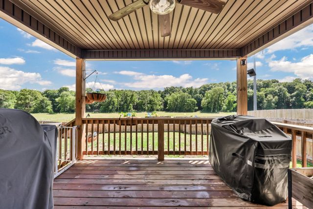 218 Ardell Dr, Clarksville, TN 37040