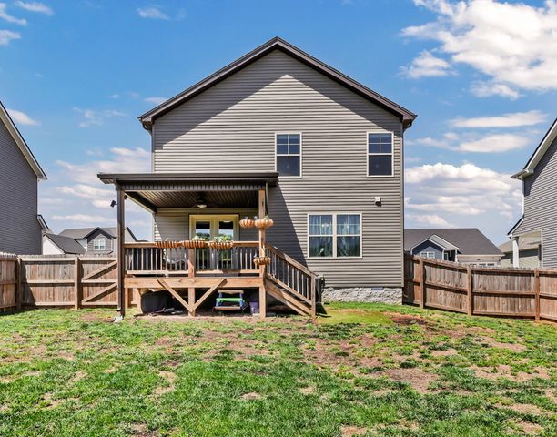 218 Ardell Dr, Clarksville, TN 37040