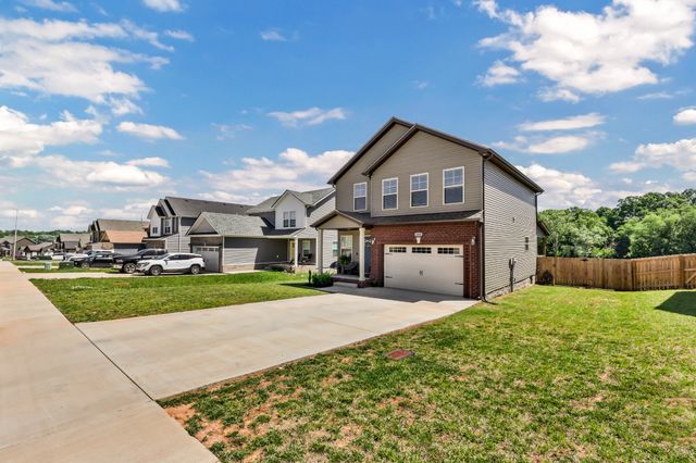 218 Ardell Dr, Clarksville, TN 37040