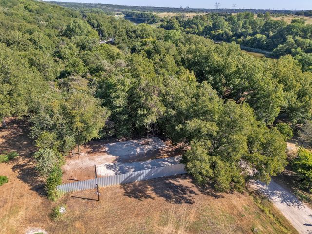 8810 Frontier Court, Granbury, TX 76048