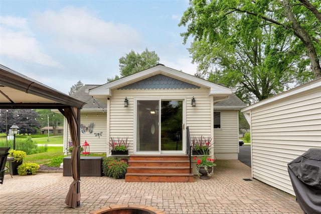 323 S Center Street, Bangor, MI 49013