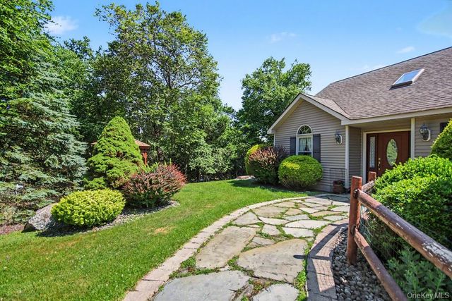 2 Douglas Street, Rock Hill, NY 12775