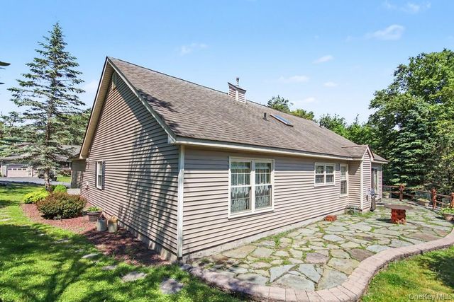 2 Douglas Street, Rock Hill, NY 12775