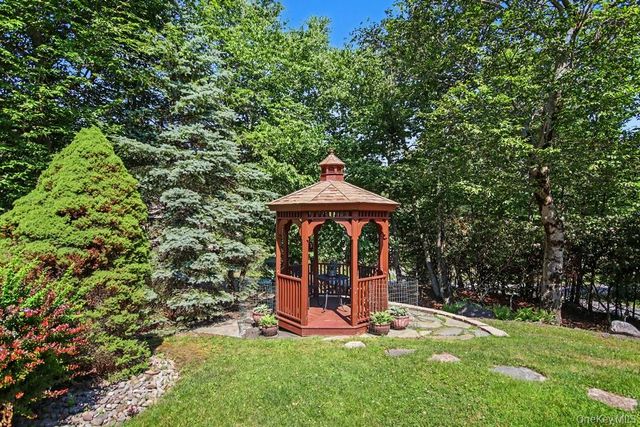 2 Douglas Street, Rock Hill, NY 12775