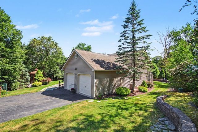 2 Douglas Street, Rock Hill, NY 12775