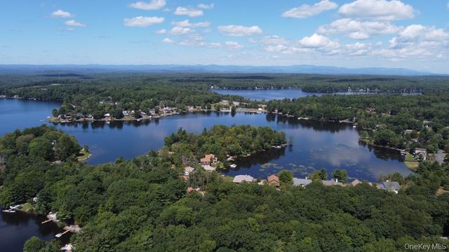 2 Douglas Street, Rock Hill, NY 12775