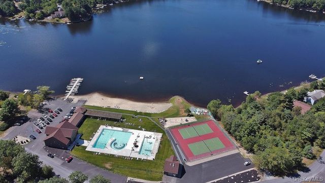 2 Douglas Street, Rock Hill, NY 12775