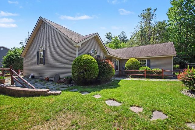 2 Douglas Street, Rock Hill, NY 12775