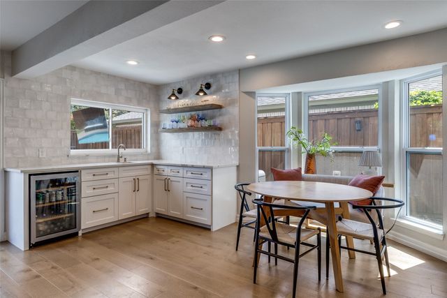 9243 Moss Farm Lane, Dallas, TX 75243