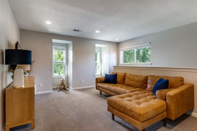 9243 Moss Farm Lane, Dallas, TX 75243