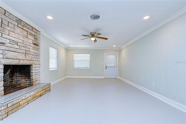 909 HART STREET, Clearwater, FL 33755