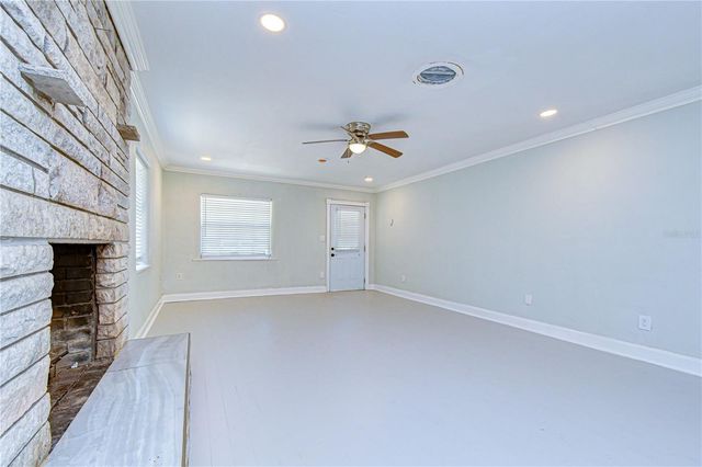 909 HART STREET, Clearwater, FL 33755