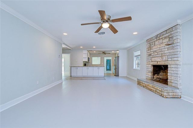 909 HART STREET, Clearwater, FL 33755