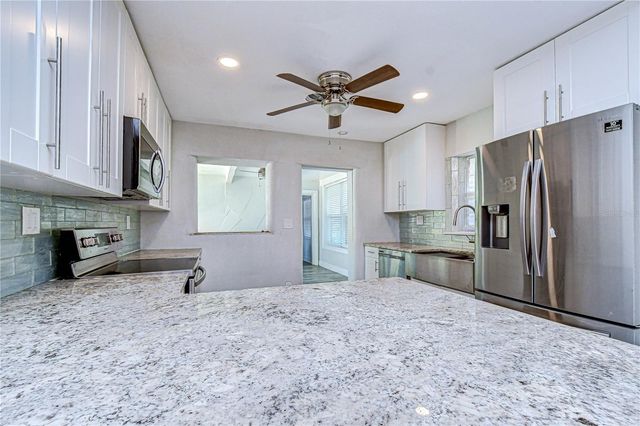 909 HART STREET, Clearwater, FL 33755