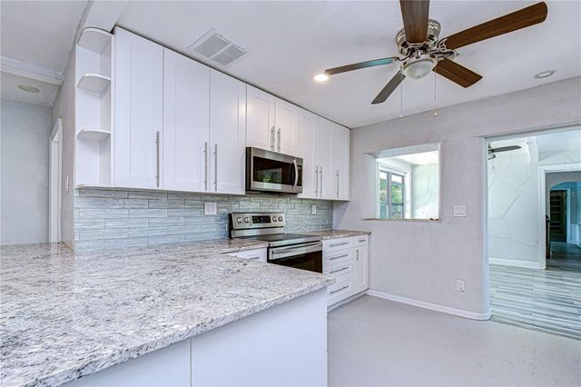 909 HART STREET, Clearwater, FL 33755