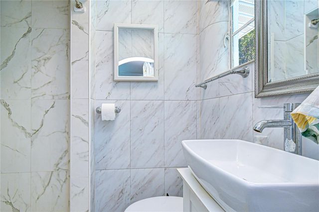 909 HART STREET, Clearwater, FL 33755