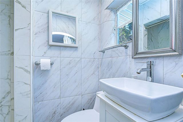 909 HART STREET, Clearwater, FL 33755