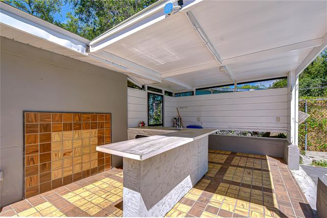 909 HART STREET, Clearwater, FL 33755