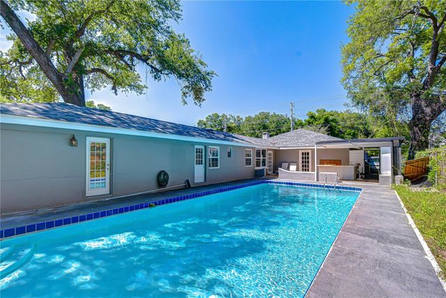 909 HART STREET, Clearwater, FL 33755