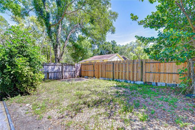 909 HART STREET, Clearwater, FL 33755