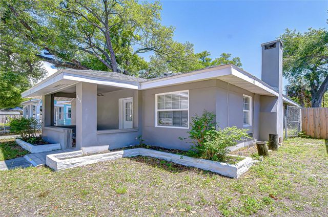 909 HART STREET, Clearwater, FL 33755