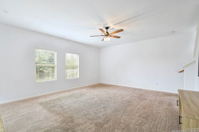 209 Town Creek, Cibolo, TX 78108