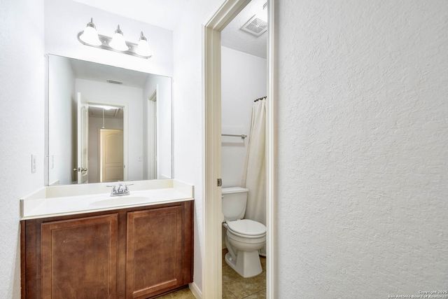 209 Town Creek, Cibolo, TX 78108