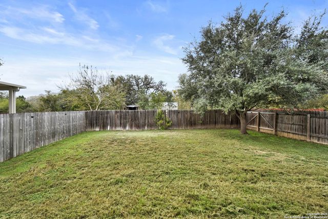 209 Town Creek, Cibolo, TX 78108