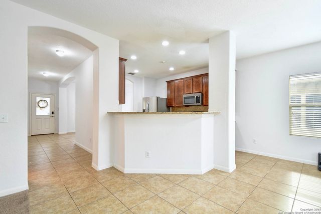 209 Town Creek, Cibolo, TX 78108