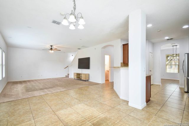 209 Town Creek, Cibolo, TX 78108