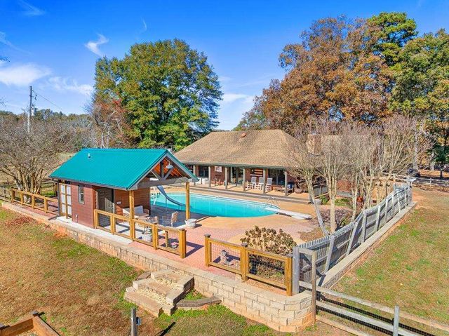 1319 Bethlehem Road, Statham, GA 30666